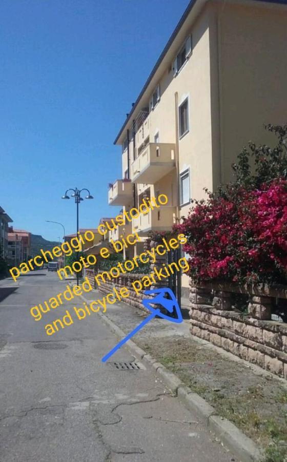 Le Camelie Appartamento Bosa Luaran gambar